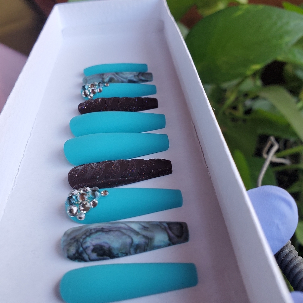 Press on Nails - Picture 3 of 8